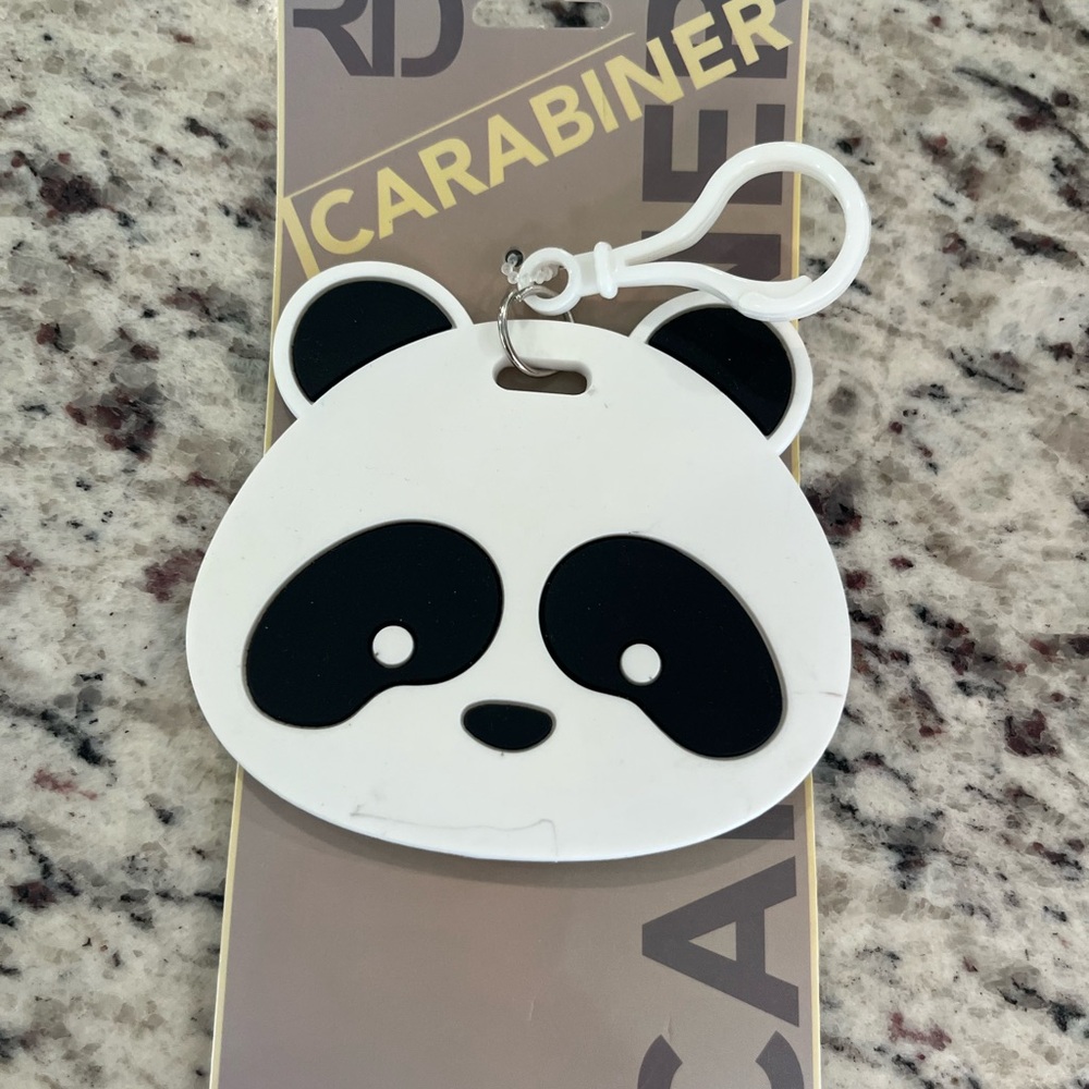 NWT Panda Shaped Carabiner Silicone PVC Travel Luggage Tag Keychain